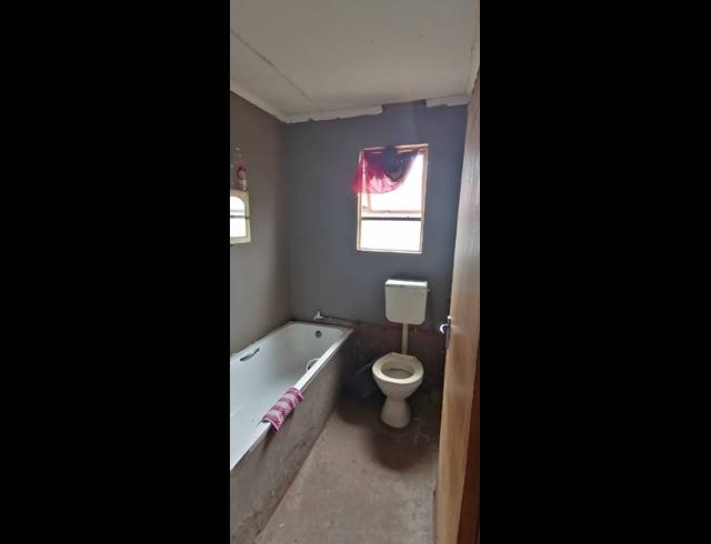 2 BEDROOM HOUSE FOR SALE IN MCNAUGHTON